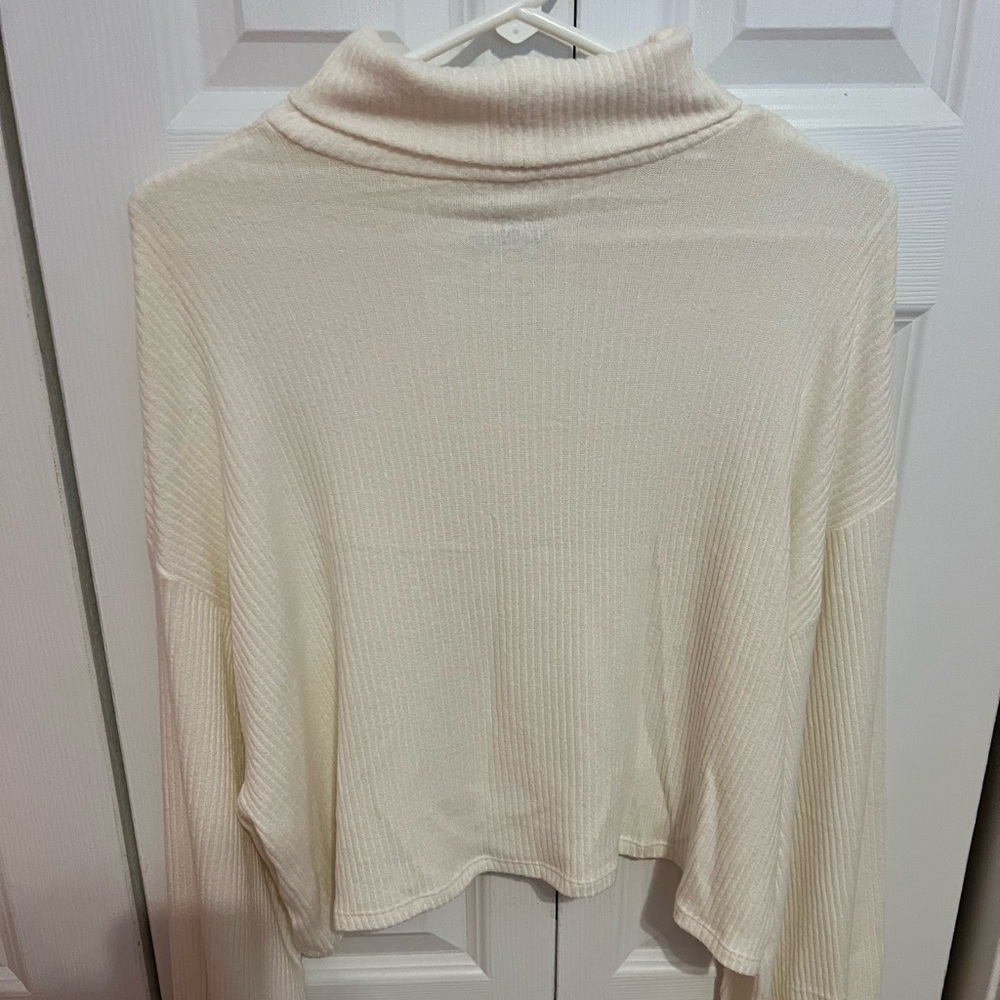 Hollister Cropped Turtle Neck Sweater